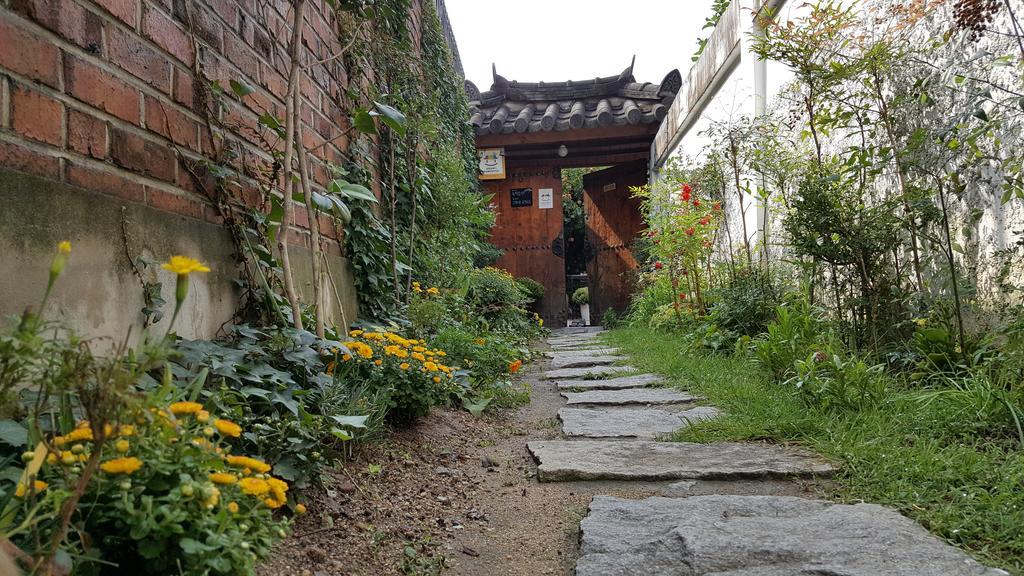 Inyeon Hanok Guesthouse Jeonju Exteriör bild