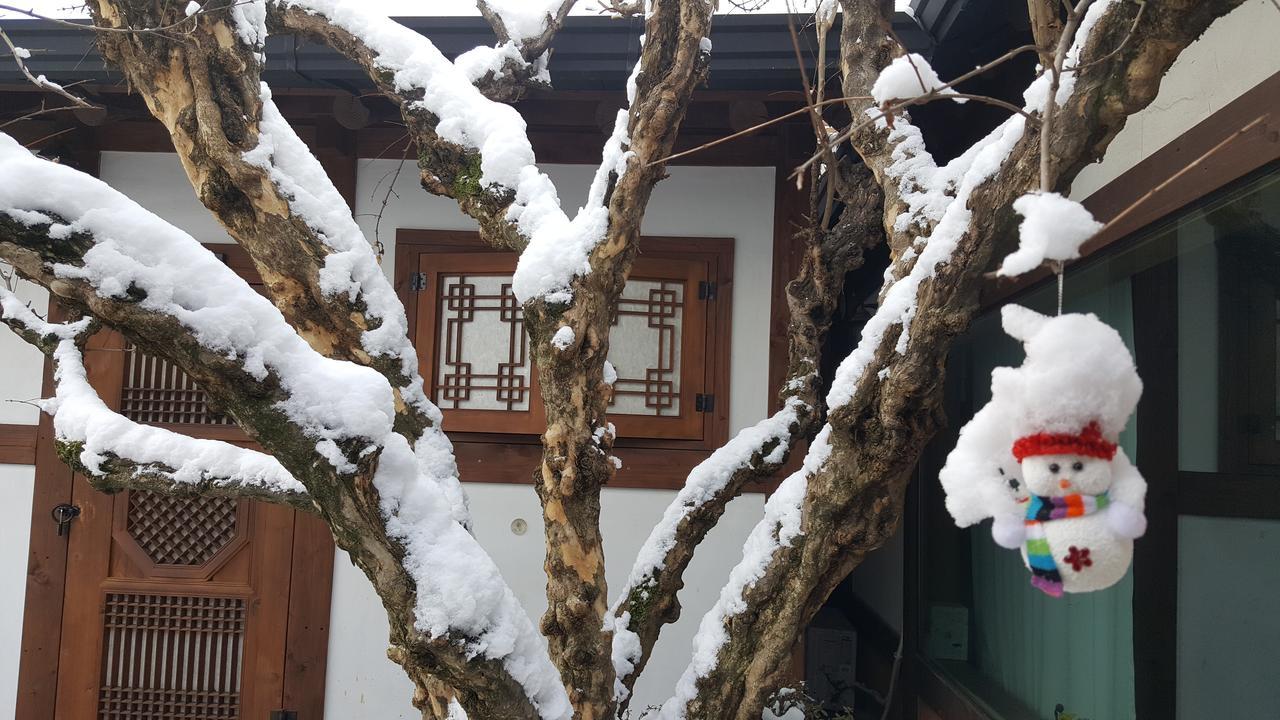 Inyeon Hanok Guesthouse Jeonju Exteriör bild