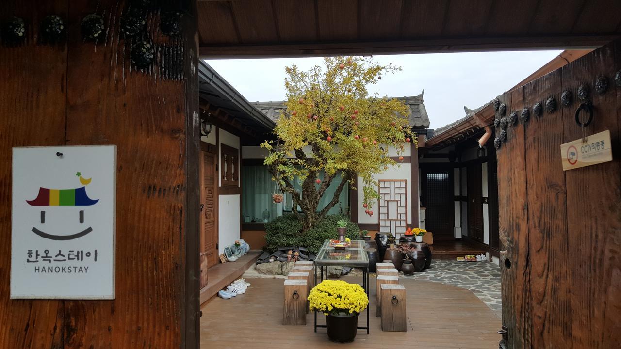 Inyeon Hanok Guesthouse Jeonju Exteriör bild