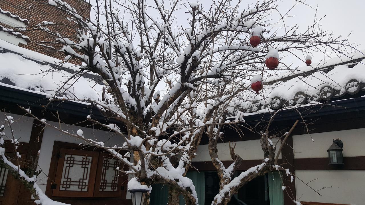 Inyeon Hanok Guesthouse Jeonju Exteriör bild