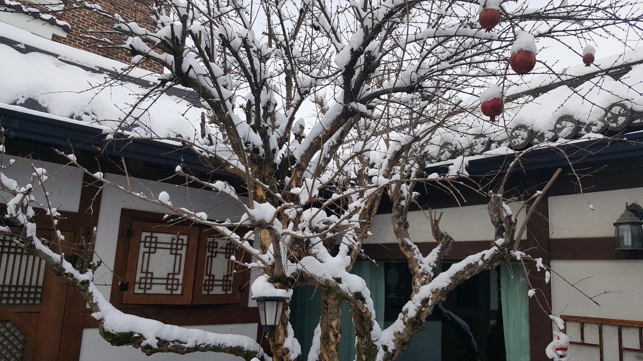 Inyeon Hanok Guesthouse Jeonju Exteriör bild
