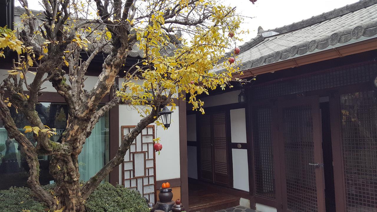 Inyeon Hanok Guesthouse Jeonju Exteriör bild