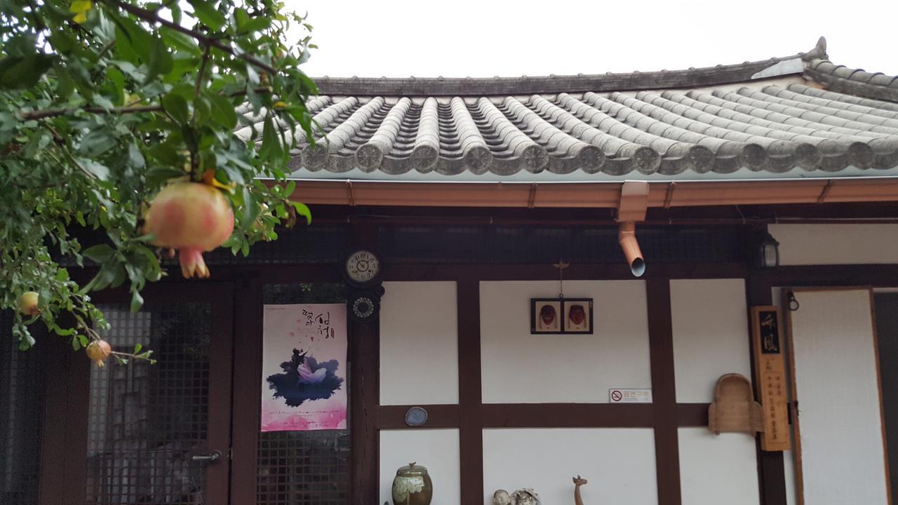 Inyeon Hanok Guesthouse Jeonju Exteriör bild